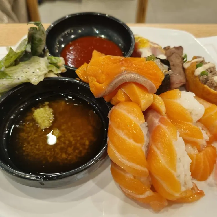 다이닝원 사진 1