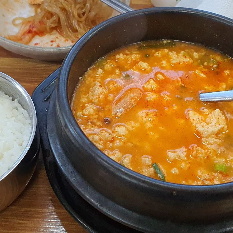 기와골 맷돌순두부 대표 사진