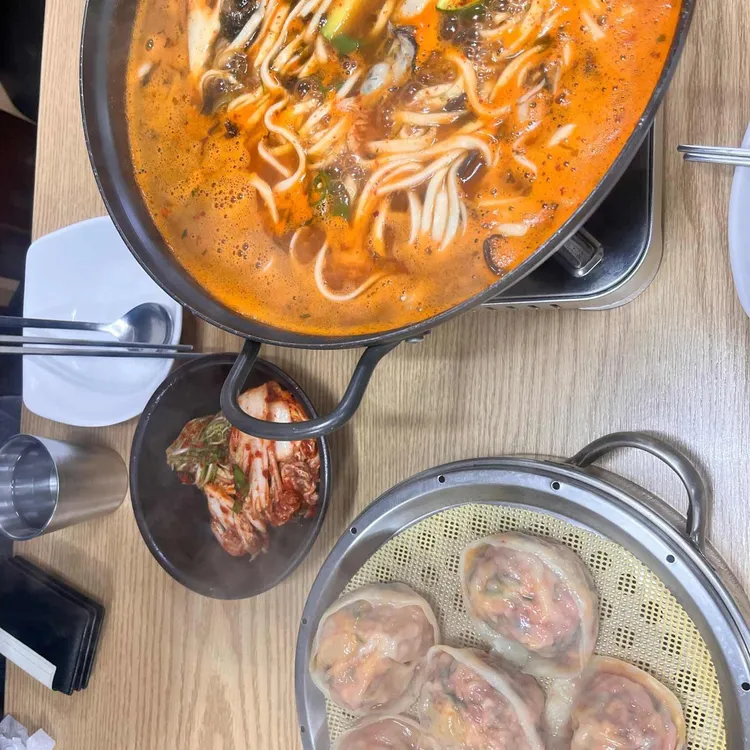 암돌 속풀이 칼국수 대표 사진