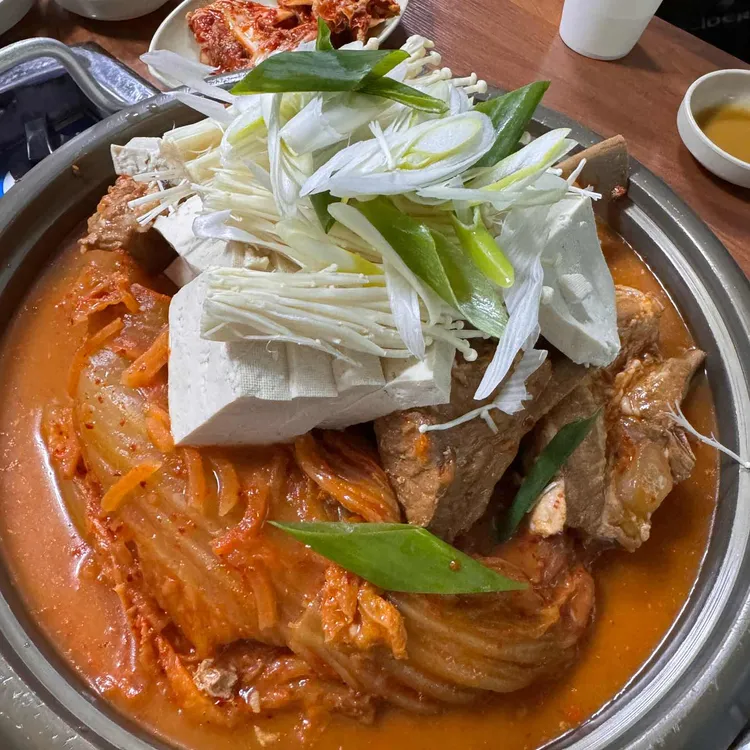 우리맛뼈감자탕 대표 사진
