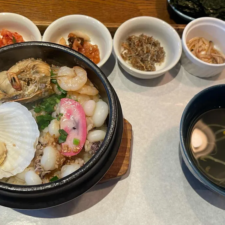 모랑해물솥밥 대표 사진