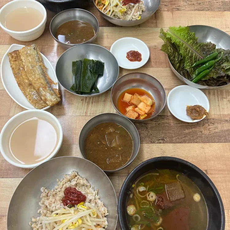 자갈치 보리밥 선지국 사진 1