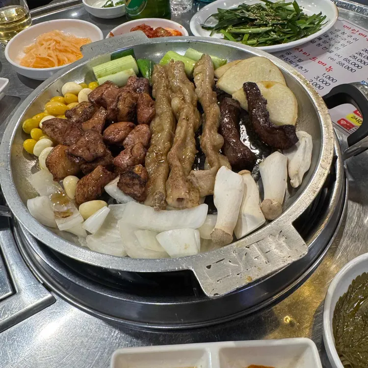 너랑나랑한우곱창 대표 사진