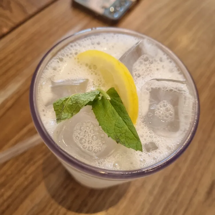 앤티크커피 사진 2
