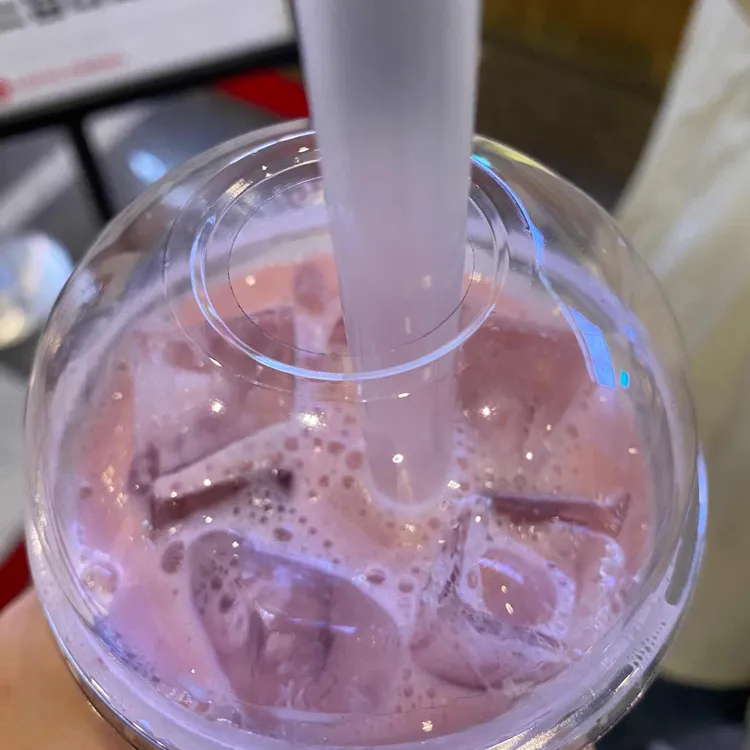 카페 포즈 대표 사진