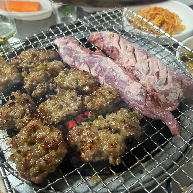 꼼장어숯불구이전문 대표 사진