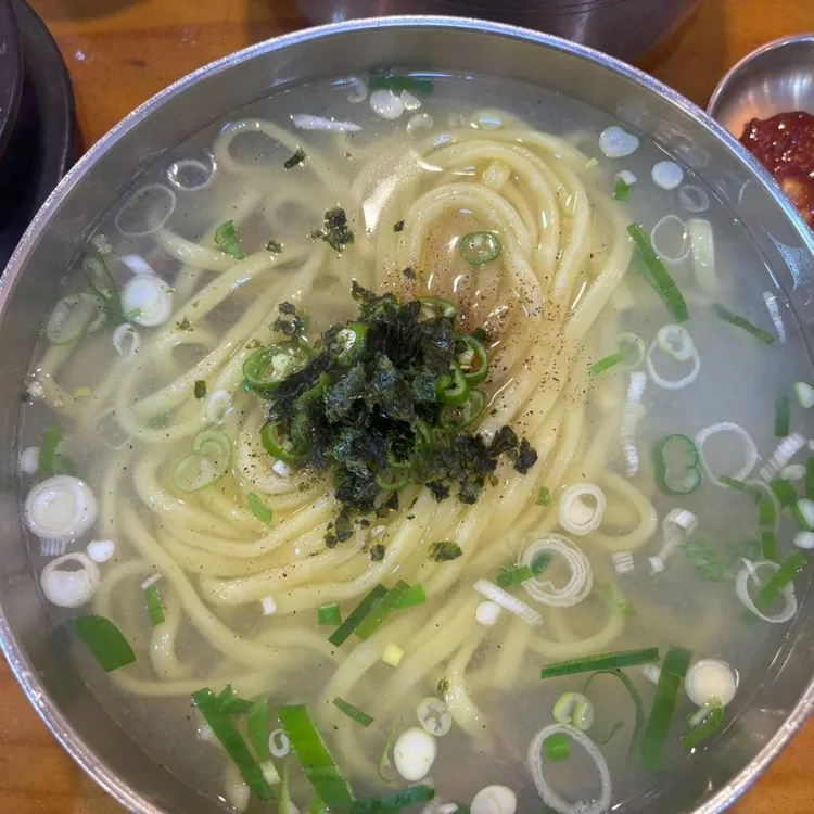 비학산 보리밥생칼국수 대표 사진