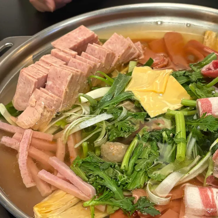 완백부대찌개 고사리꽃삼겹 대표 사진