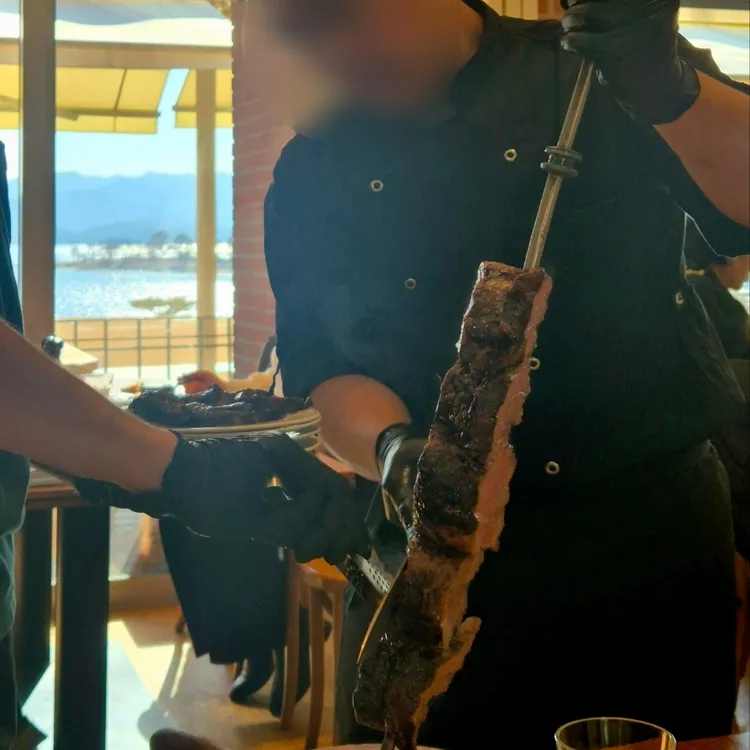 더리스 대표 사진