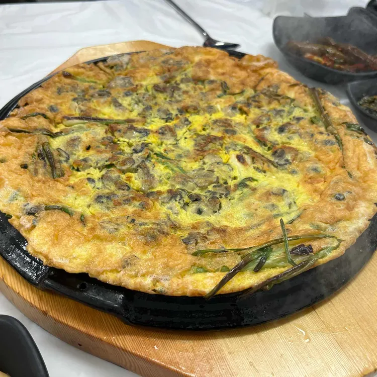 덕이네황제바지락칼국수 대표 사진