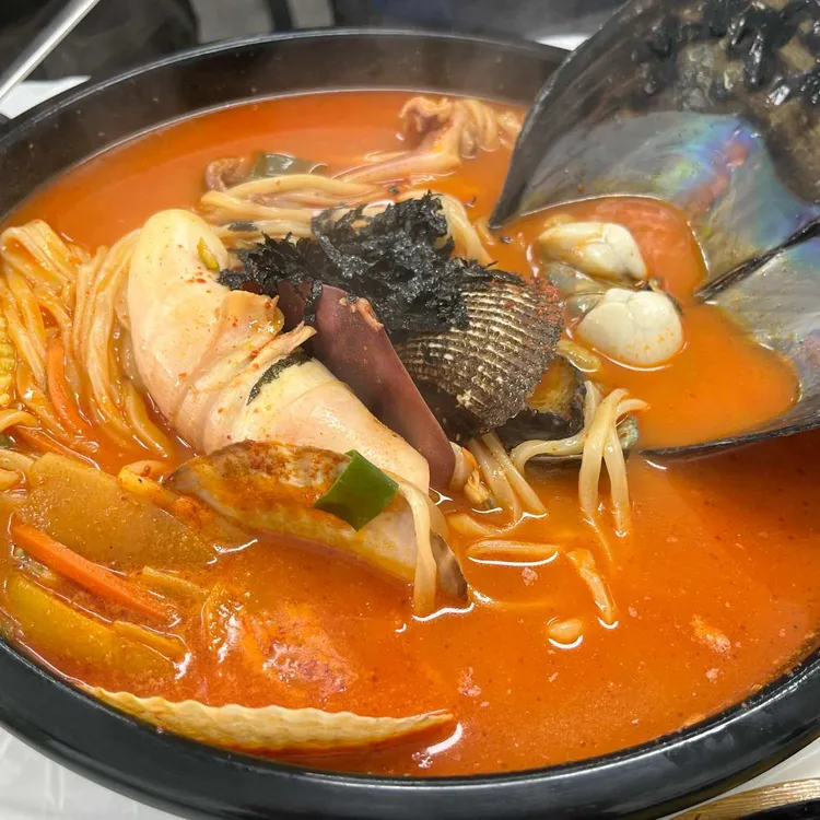 덕이네황제바지락칼국수 대표 사진