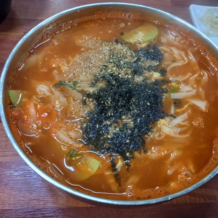 전통칼국수 사진 1