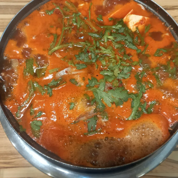 지푸라기 동태한마리  대표 사진