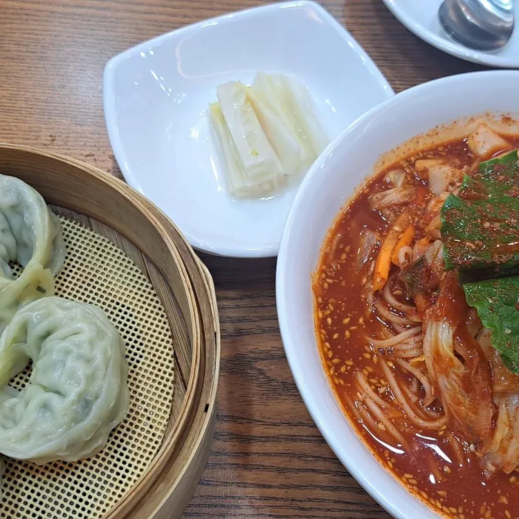 망향비빔국수 대표 사진