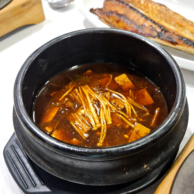 동해돌솥밥 대표 사진
