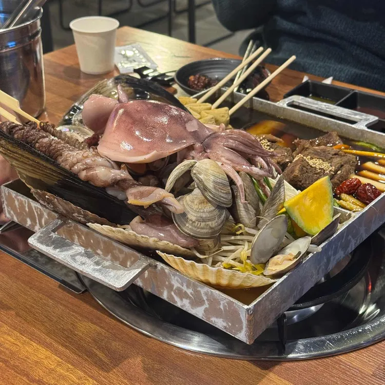 인기명 대표 사진
