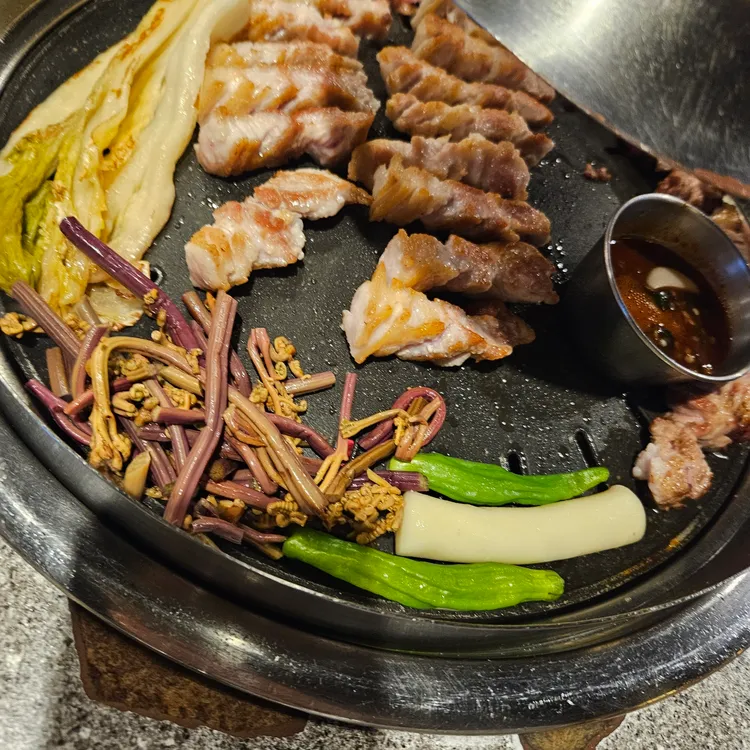 고기굽는남자 대표 사진