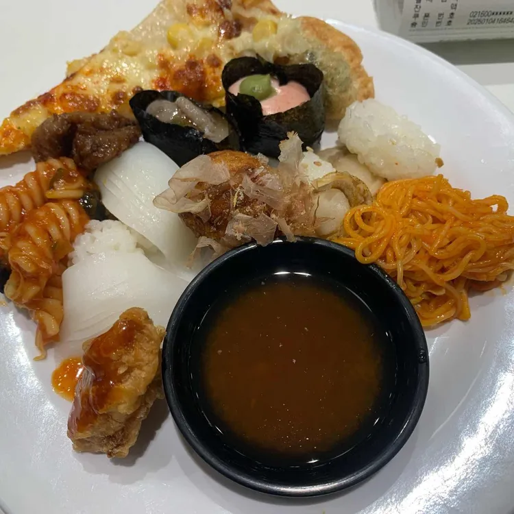 애슐리퀸즈 대표 사진