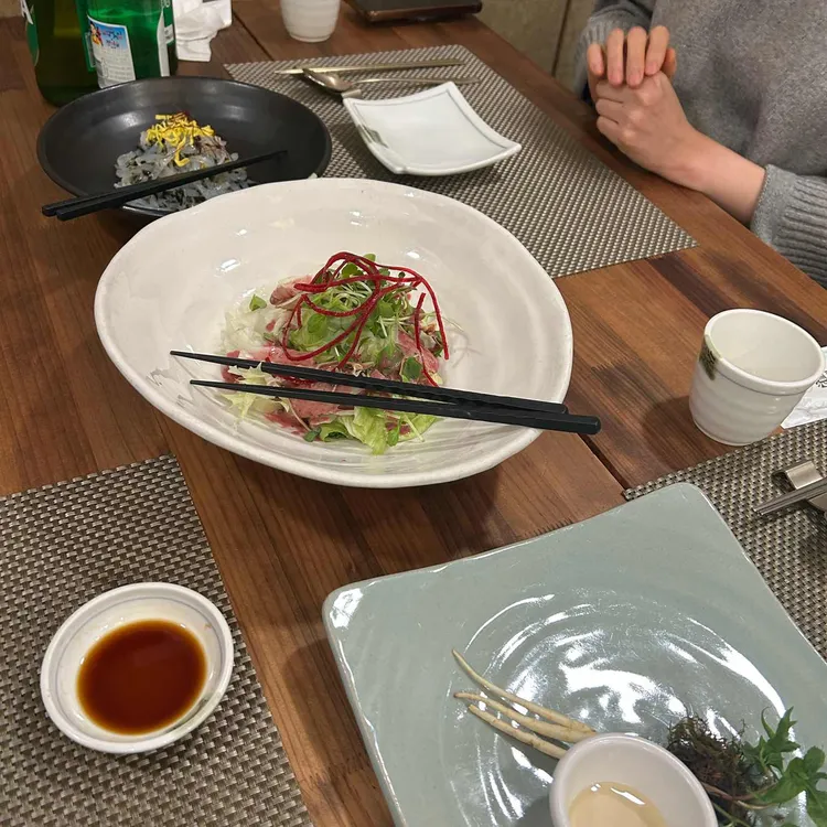 덕승재 대표 사진