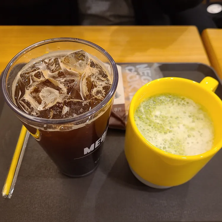 메가커피 대표 사진