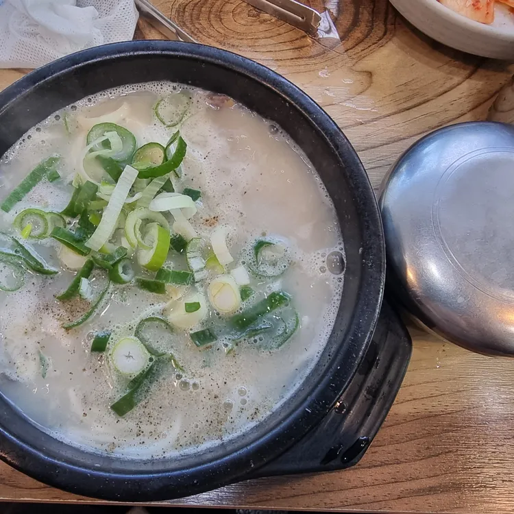 연지본관 대표 사진