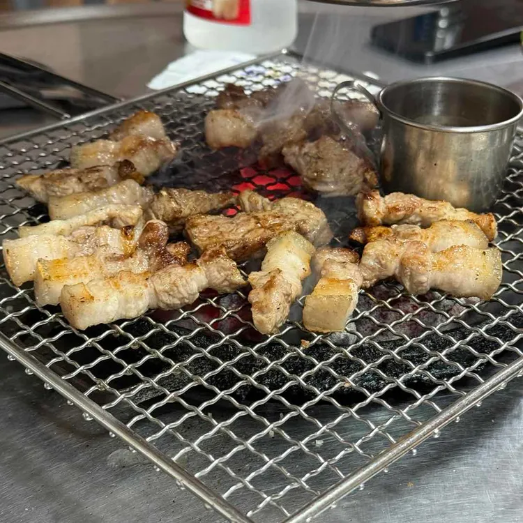 제주길흑돼지 대표 사진