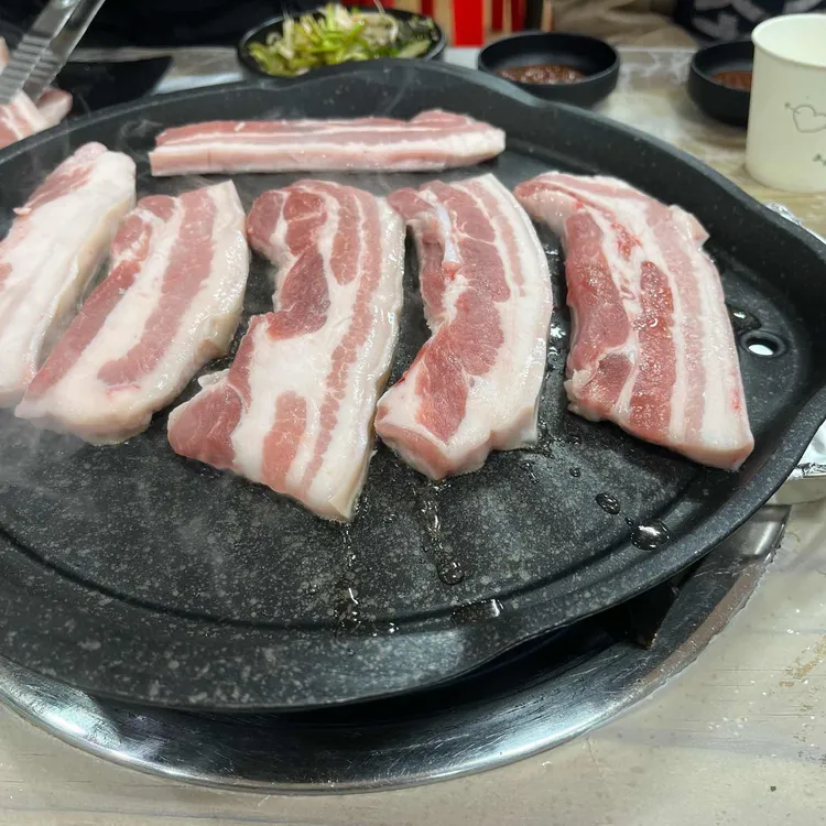 윤가네미나리삼겹살 대표 사진