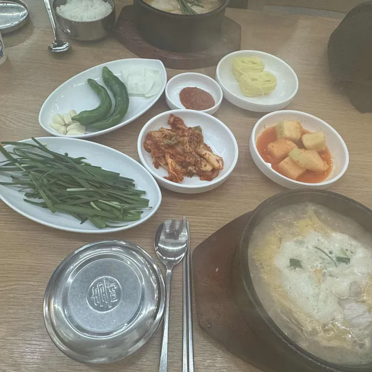 갈맷길돼지국밥 대표 사진