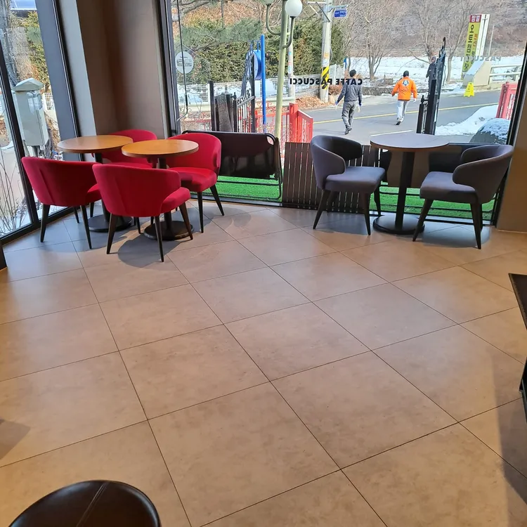 파스쿠찌 사진 2