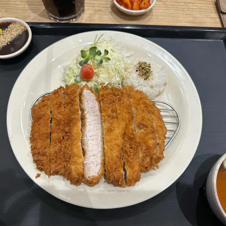 홍익돈까스 대표 사진