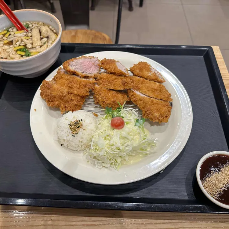 홍익돈까스 대표 사진