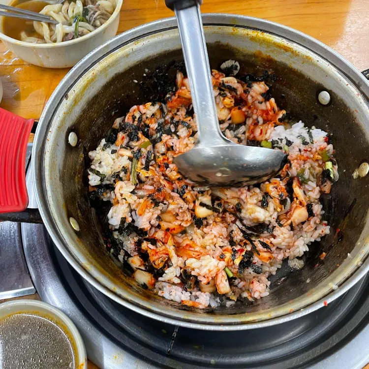 구좌리얼크니손칼국수 대표 사진