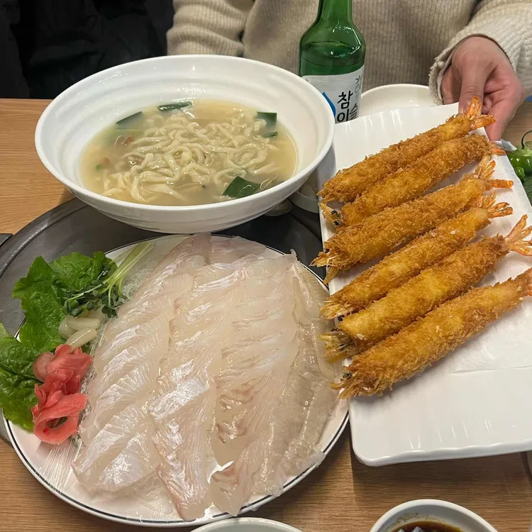 속초오징어어시장 대표 사진