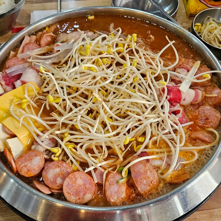 9라파 부대찌개 대표 사진