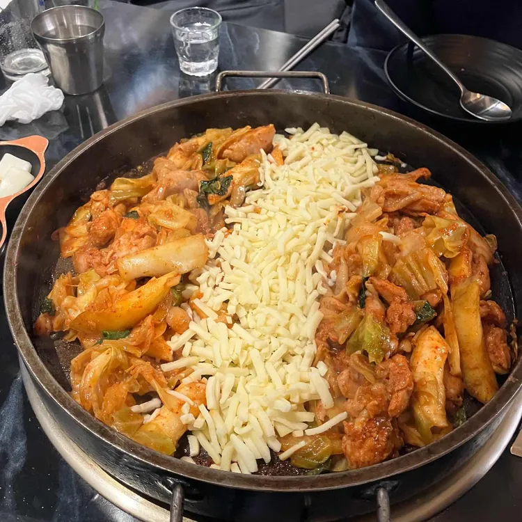 비와별닭갈비 대표 사진
