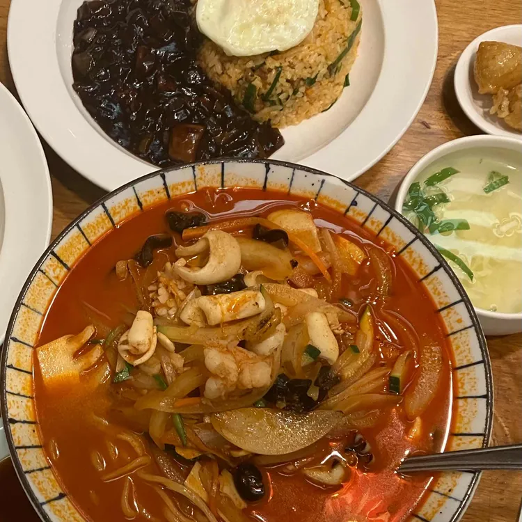 공리 대표 사진