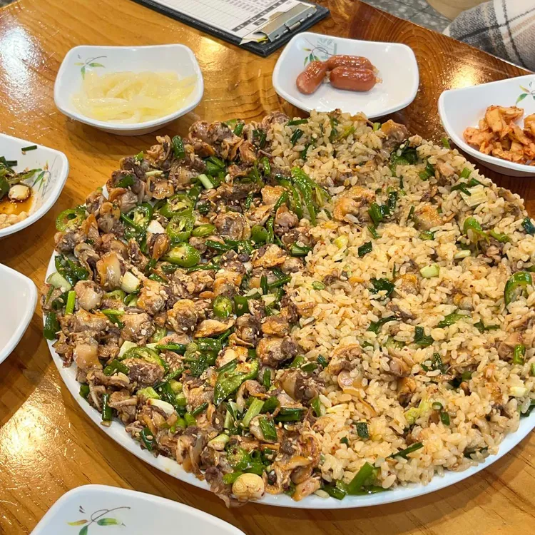 강릉엄지네꼬막집 대표 사진