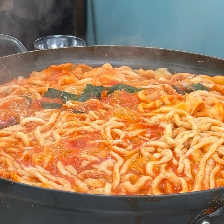 봉춘네해물손칼국수 대표 사진