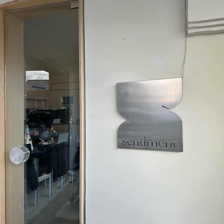 센티멘트 사진 1