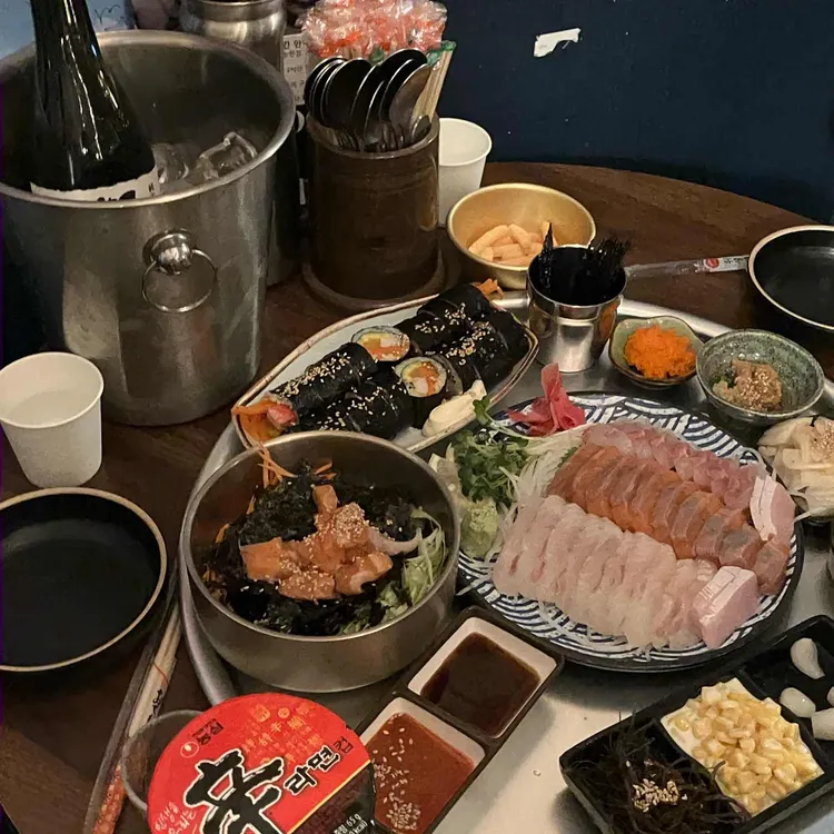 바다포차돌섬 대표 사진