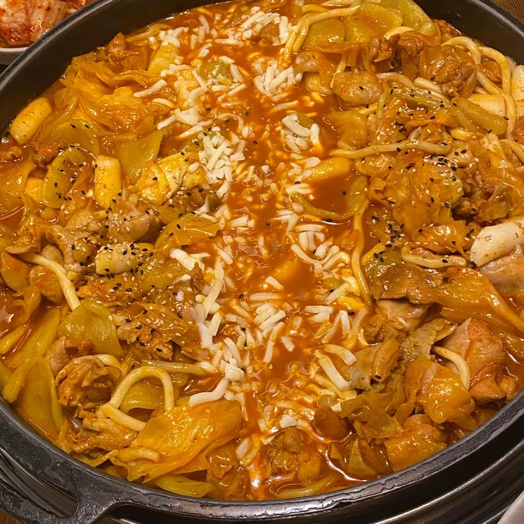 고수닭갈비 충장점 대표 사진