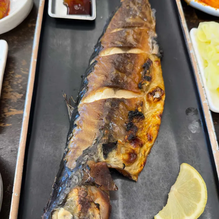 부산에뜬고등어 대표 사진
