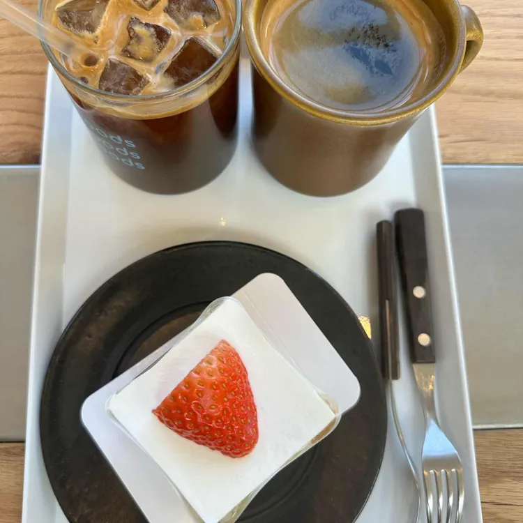 카페 우즈 대표 사진