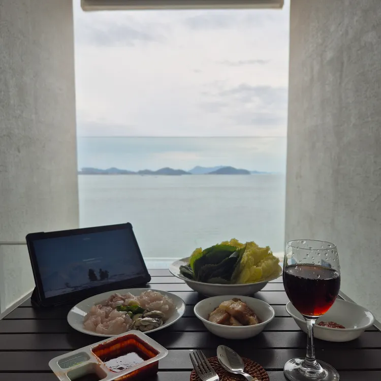 삼천포용궁수산시장 사진 1