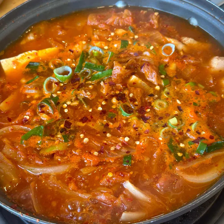 24시 김치찌게 삽겹살 고기차차 대표 사진