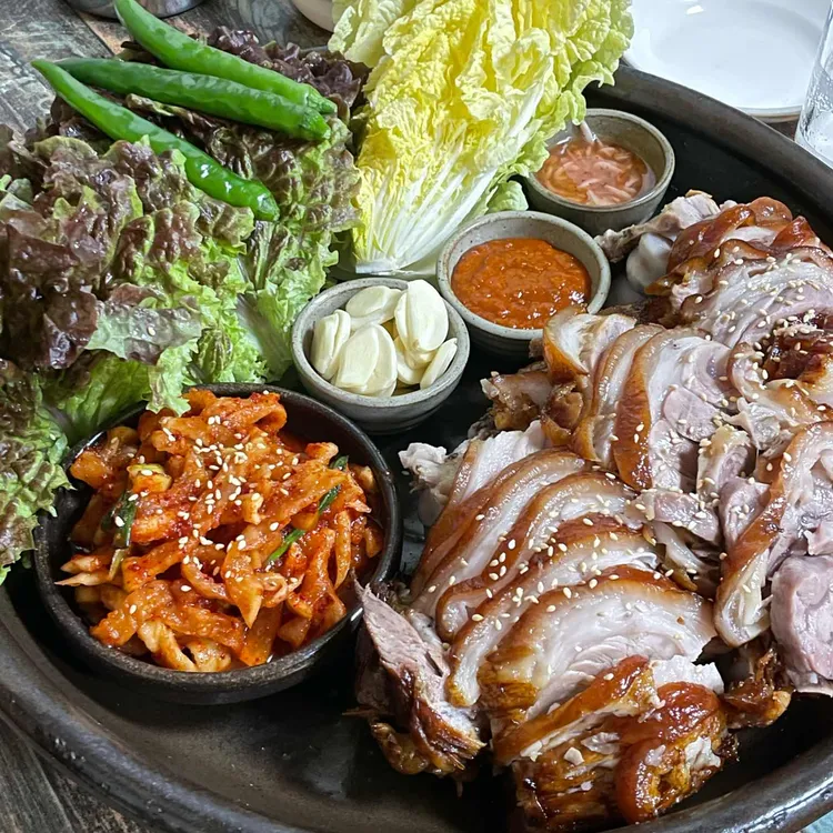 돼지가족 대표 사진