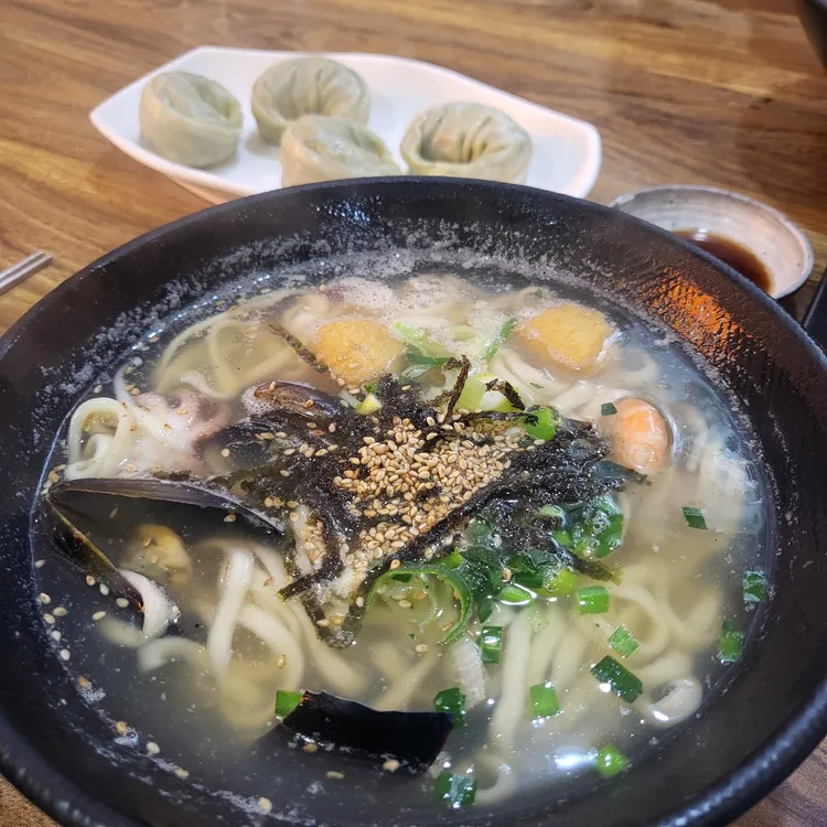 얼큰이손칼국수 대표 사진