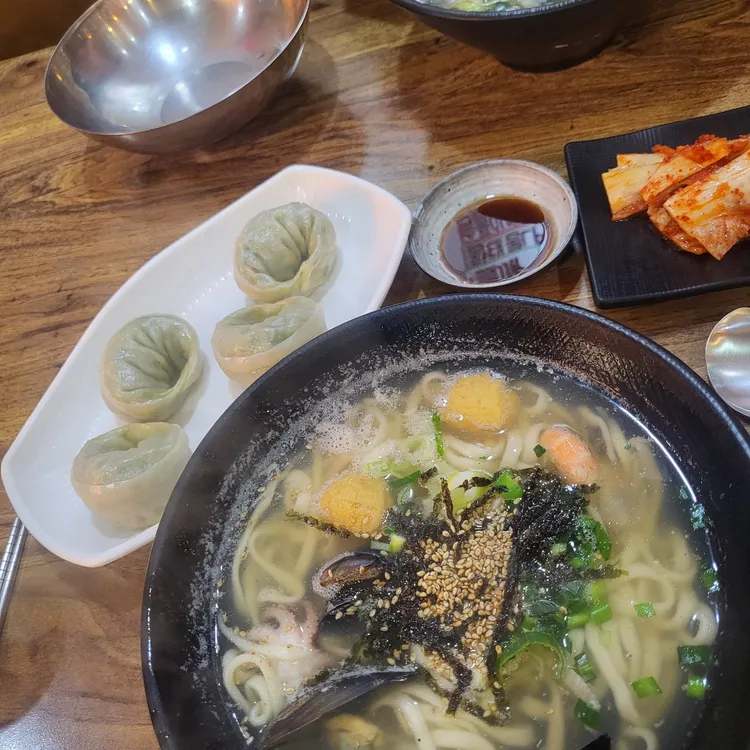 얼큰이손칼국수 대표 사진