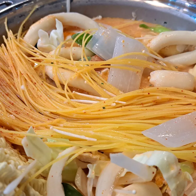 두끼떡볶이 대표 사진
