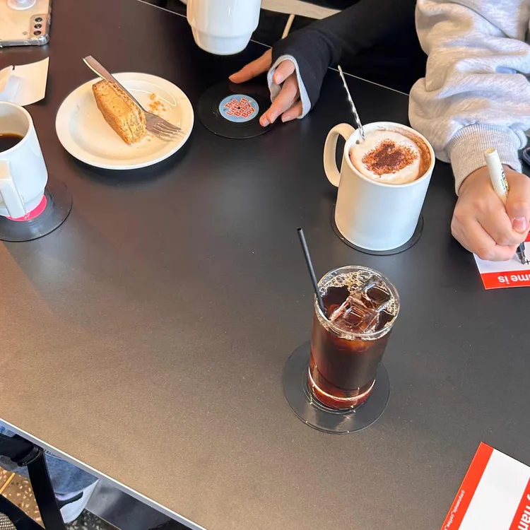 마이네임이즈 사진